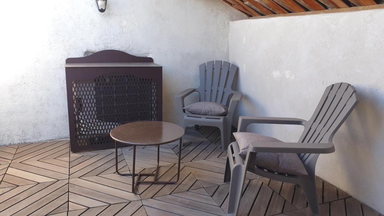 L'Angelus, Gite De Charme Au Coeur Du Vieux Village De Sablet מראה חיצוני תמונה